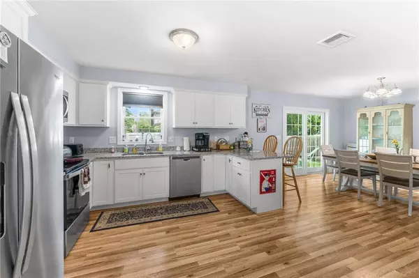 113 Van Zandt AVE, Warwick, RI 02889