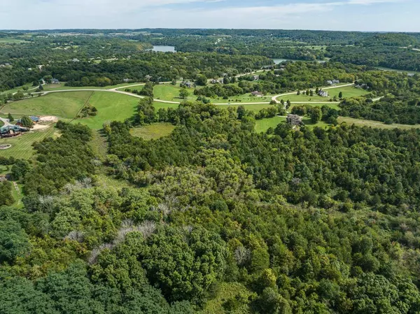 240 Thunder Bay Road, Galena, IL 61036