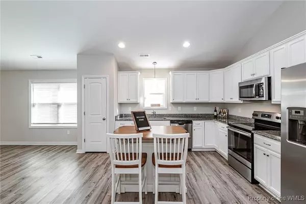 3328 Rock Creek Villa DR, Quinton, VA 23141