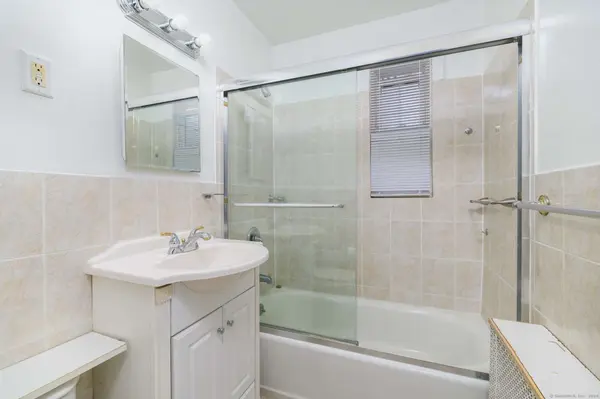 2475 Summer Street #APT 1H, Stamford, CT 06905