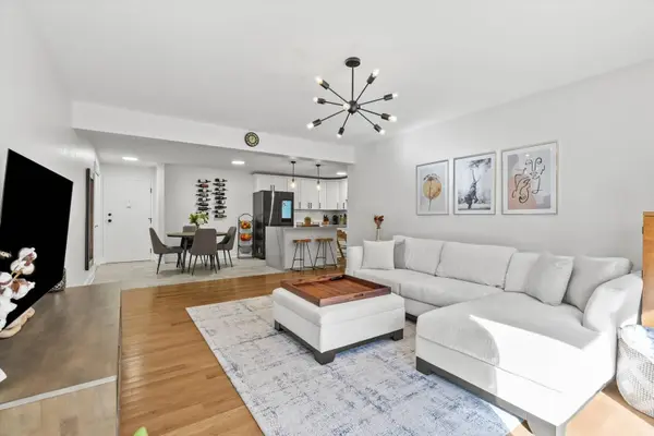 200 Willow LN #C119, Willow Springs, IL 60480