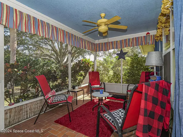 832 Roseland RD, Sebastian, FL 32958