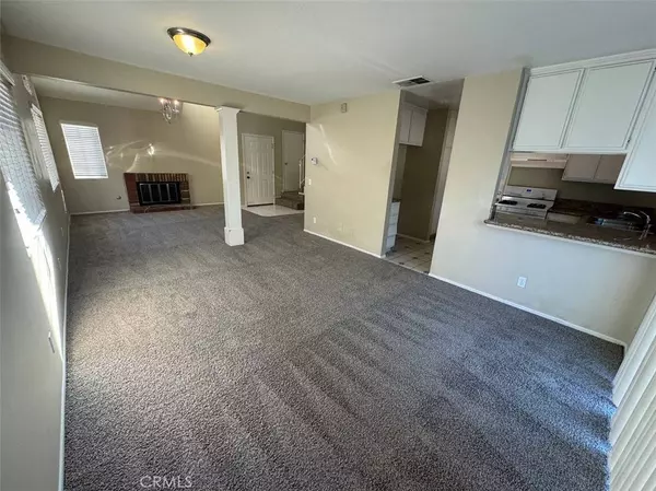 6215 Heatherwood DR, Jurupa Valley, CA 92509