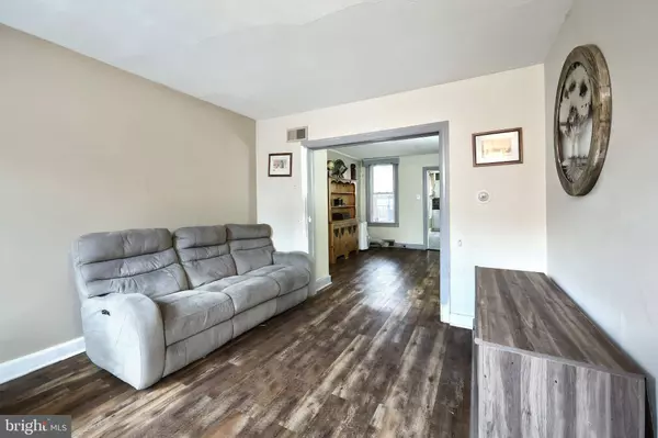 706 WALLACE ST, York, PA 17403