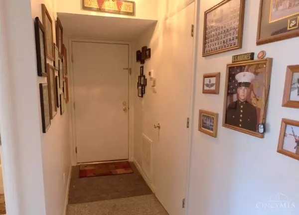 529 Aspen Glen Dr #211, Union Twp, OH 45244