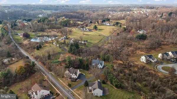 401 INDIAN RUN RD, Avondale, PA 19311