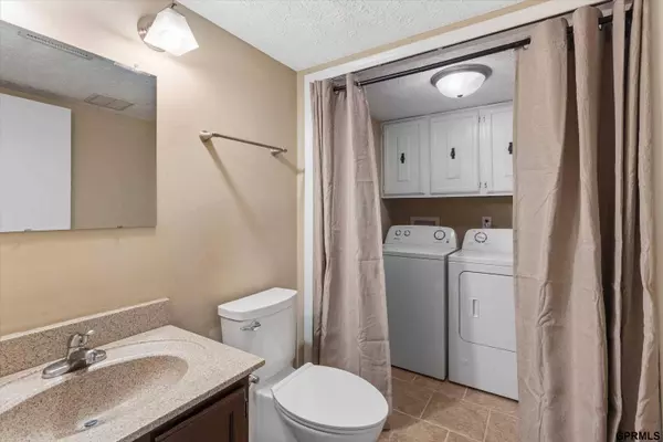 3811 N 112 Avenue, Omaha, NE 68164