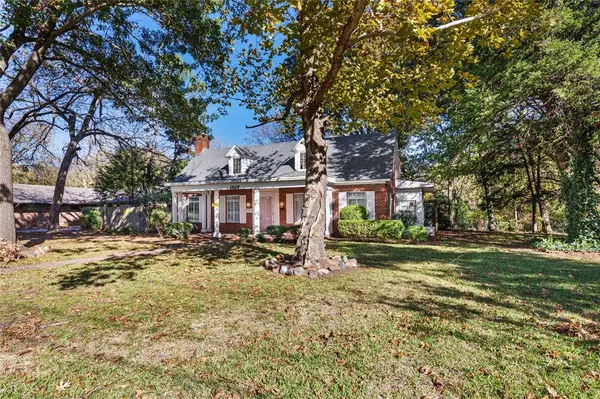 1525 N Shannon Street #S, Sherman, TX 75092