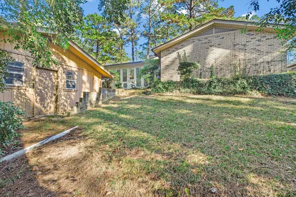 3844 Millsaps Dr., Laurel, MS 39440