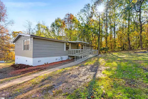 203 Lucille Avenue, Greenville, SC 29605