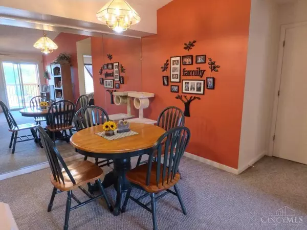 529 Aspen Glen Dr #211, Union Twp, OH 45244