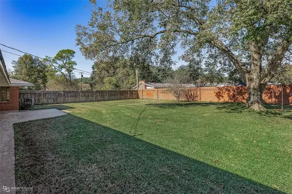 2323 Waverly Drive, Bossier City, LA 71111