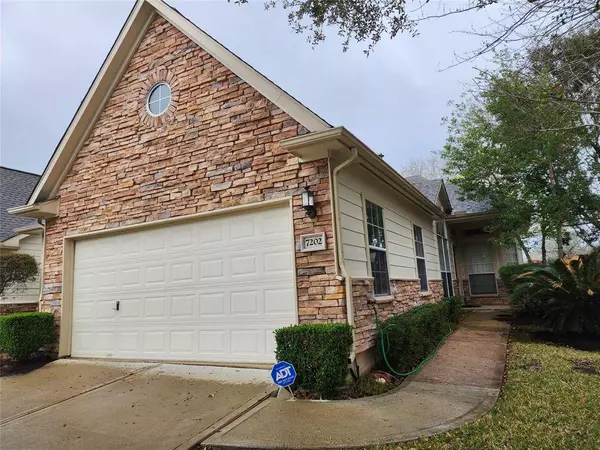7202 Welshwood LN, Sugar Land, TX 77479