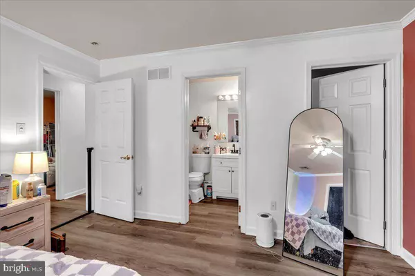 204 BILLINGS AVE, Paulsboro, NJ 08066