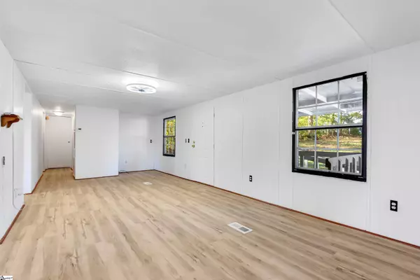 203 Lucille Avenue, Greenville, SC 29605