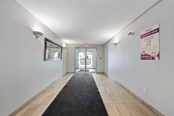 70 Panamount DR NW #2107, Calgary, AB T3K 6K3