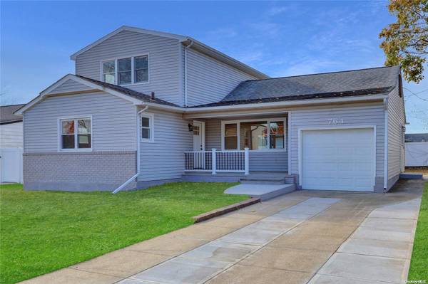 764 Norman DR, North Bellmore, NY 11710