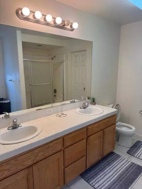 1584 N Wheeler Avenue, Fresno, CA 93722