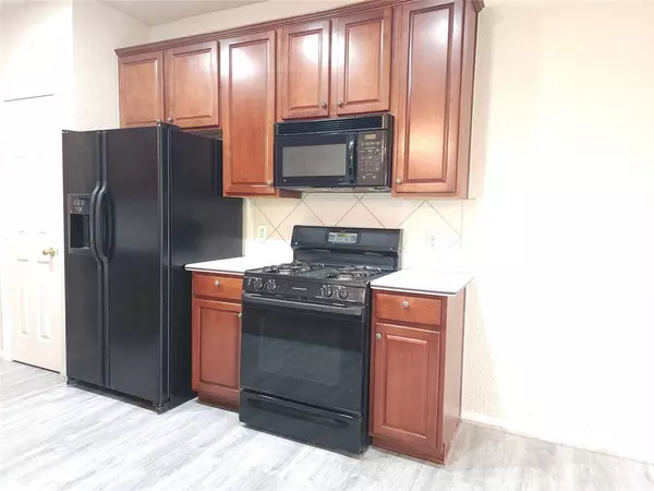 7202 Welshwood LN, Sugar Land, TX 77479