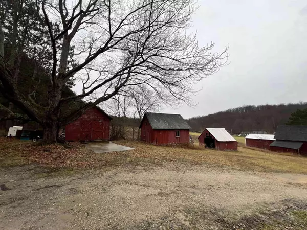 1202 N 39 Road, Manton, MI 49663