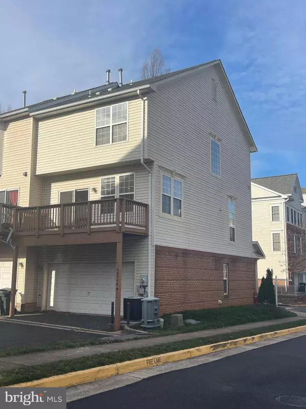 46216 WALES TER, Sterling, VA 20165