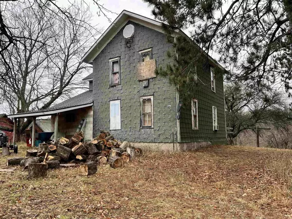 1202 N 39 Road, Manton, MI 49663