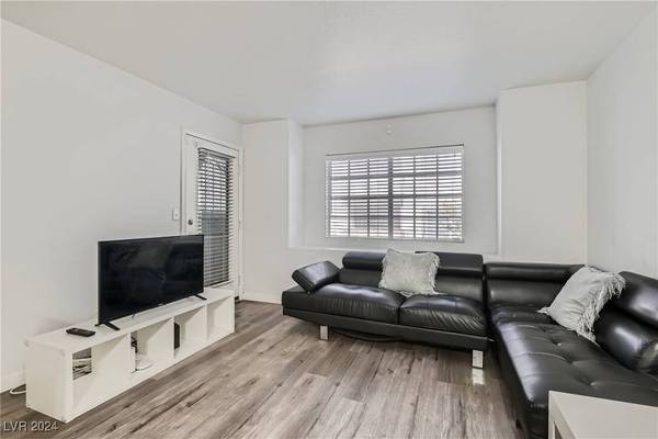 3125 N Buffalo Drive #1142, Las Vegas, NV 89128