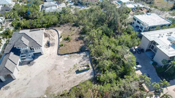 4900 Ocean Blvd, Sarasota, FL 34242-1641