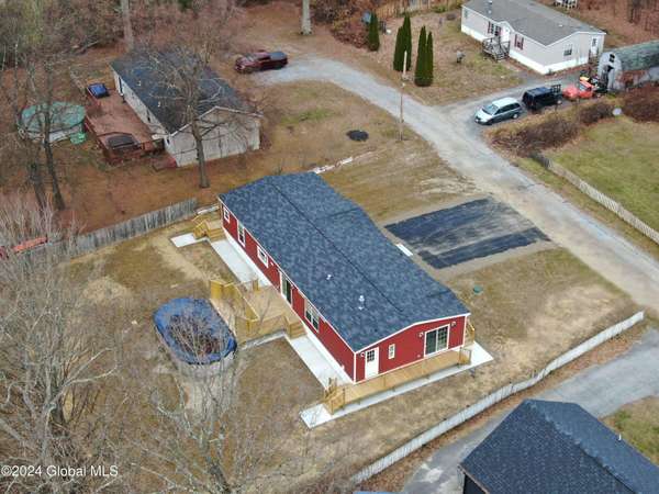 104 Holly Lane, Wilton, NY 12866