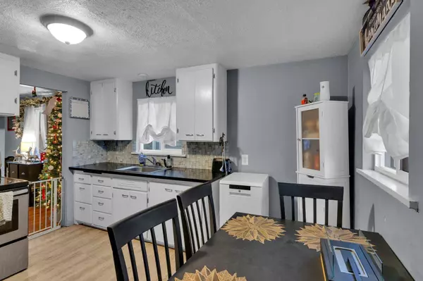 628 E Crown Ave, Spokane, WA 99207