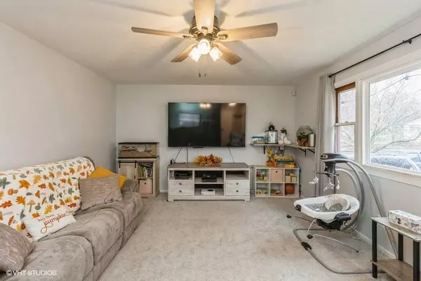 309 Vine Avenue NE, Mitchellville, IA 50169