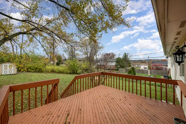 1879 Fallbrook Ln, Cincinnati, OH 45240-1013