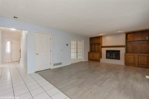 1112 56th Street, West Des Moines, IA 50266