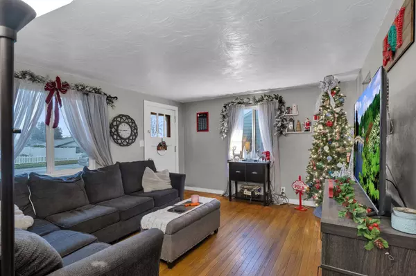 628 E Crown Ave, Spokane, WA 99207