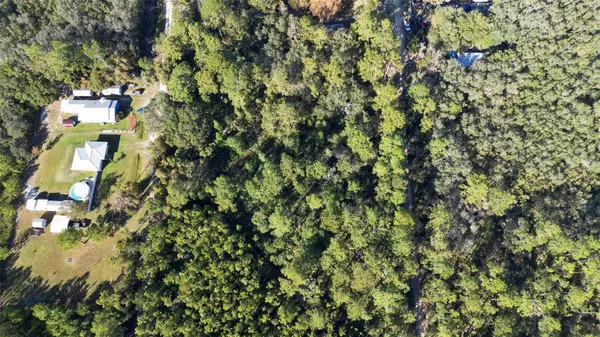 215 QUAIL HOLLOW RD, Satsuma, FL 32189