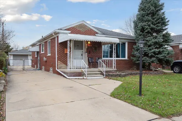 23319 Courtland Avenue, Eastpointe, MI 48021-4436