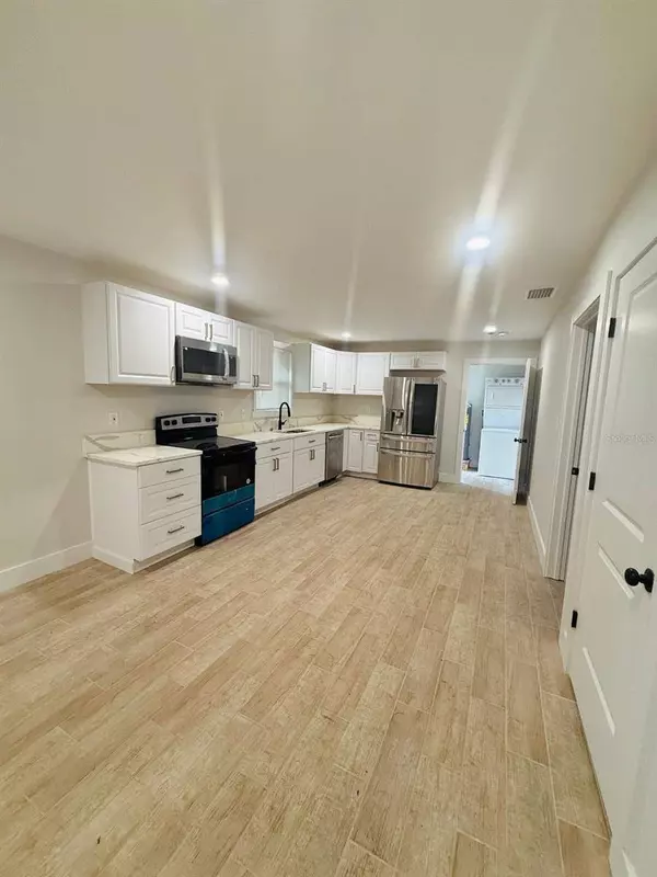 107 11TH STREET CT W, Palmetto, FL 34221