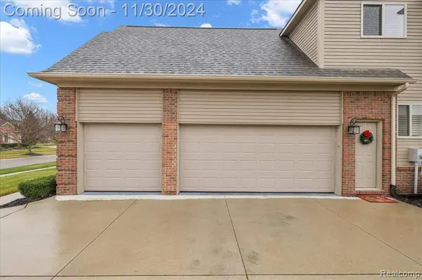 776 PINE RIDGE Avenue, Oxford, MI 48371