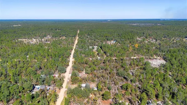 214 VIOLET AVE, Interlachen, FL 32148