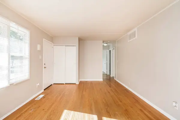 650 N Garfield Street, Lombard, IL 60148