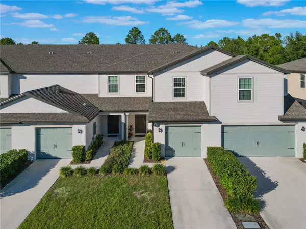 1592 WYNFORD CIR, Tavares, FL 32778