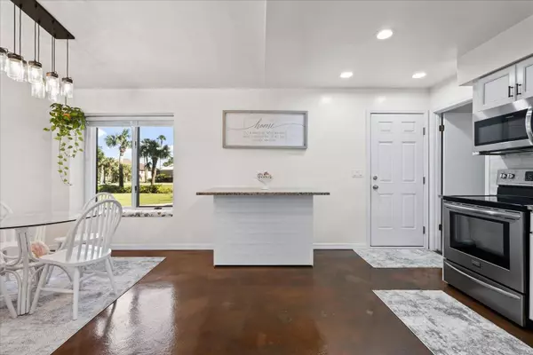 485 LAMBERT AVE, Flagler Beach, FL 32136