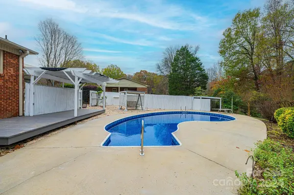 407 W Hillside DR, China Grove, NC 28023