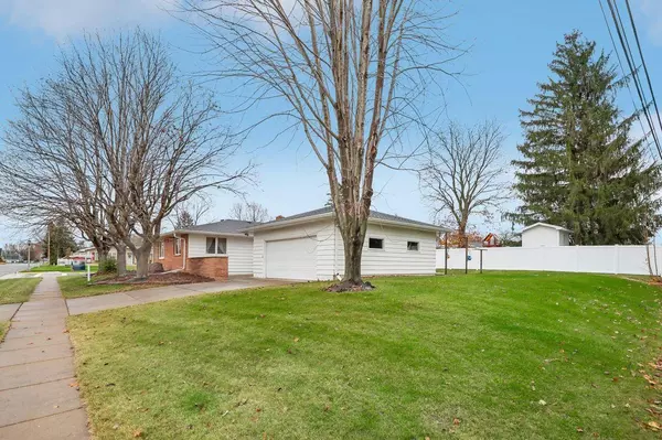 216 6th Street, Waunakee, WI 53597