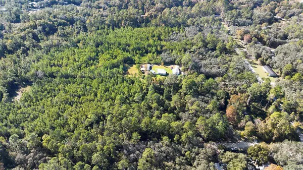 215 QUAIL HOLLOW RD, Satsuma, FL 32189