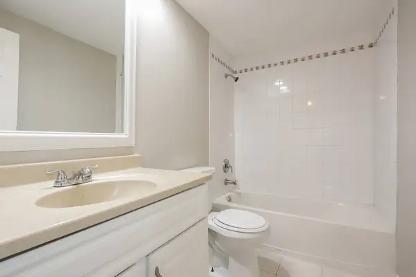 36120 N Eagle Court, Ingleside, IL 60041