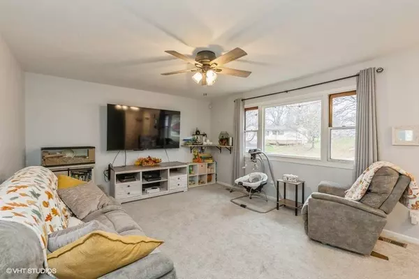 309 Vine Avenue NE, Mitchellville, IA 50169