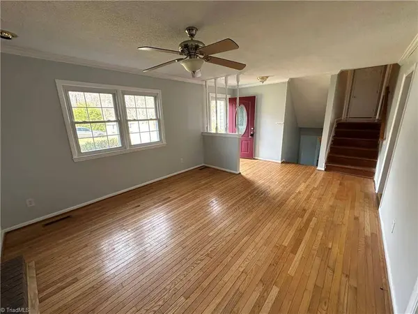 222 Westridge DR, King, NC 27021