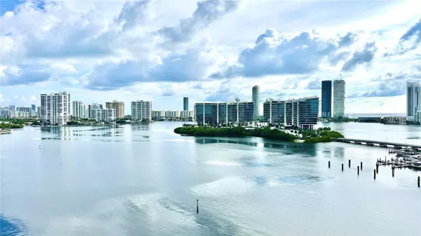 7000 Island Blvd #1207, Aventura, FL 33160