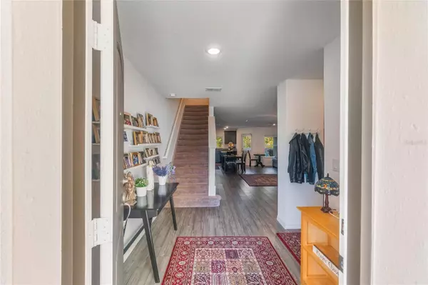 1592 WYNFORD CIR, Tavares, FL 32778